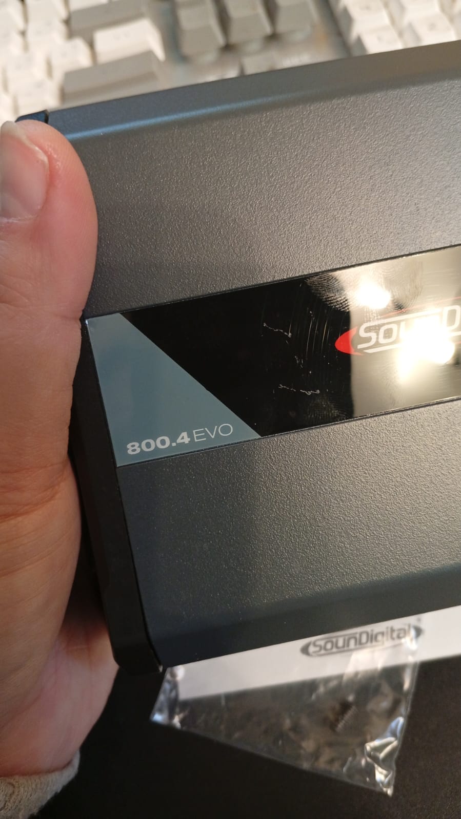 Amplificador estéreo digital, 4 OHMS, Soundigital 800.4 (USADO).