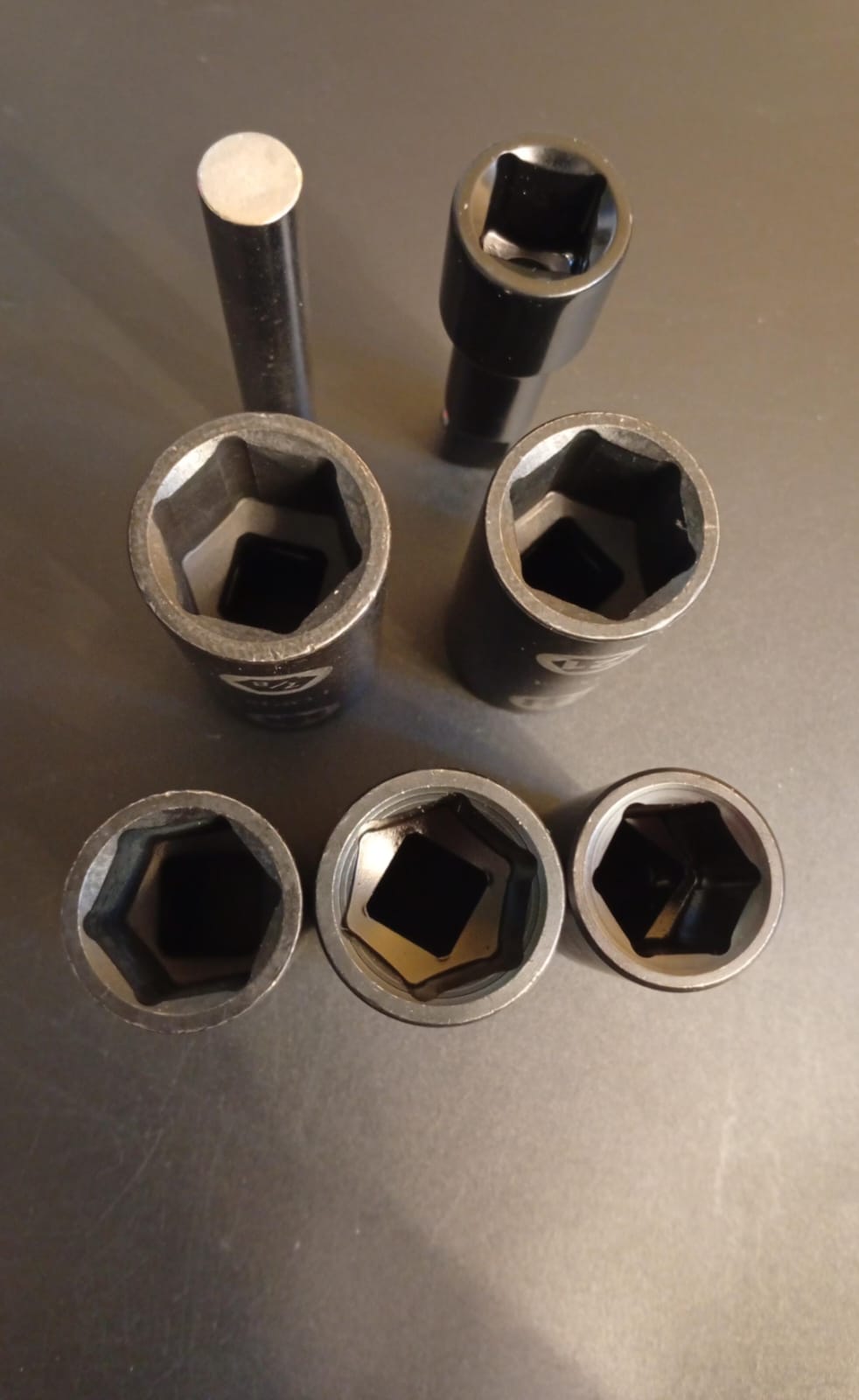 Kit de dados extractores para birlos de coche, 7 piezas.(USADO)