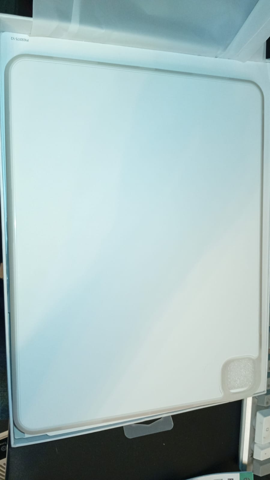 Funda con teclado para iPad Pro de 13", ESR Rebound 360 Series.