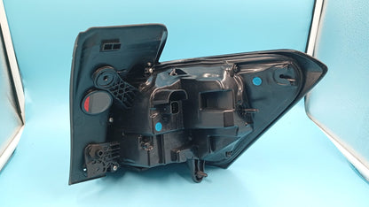 Luz Trasera, Roja y Transparente, Chevy Equinox 2022-2024.