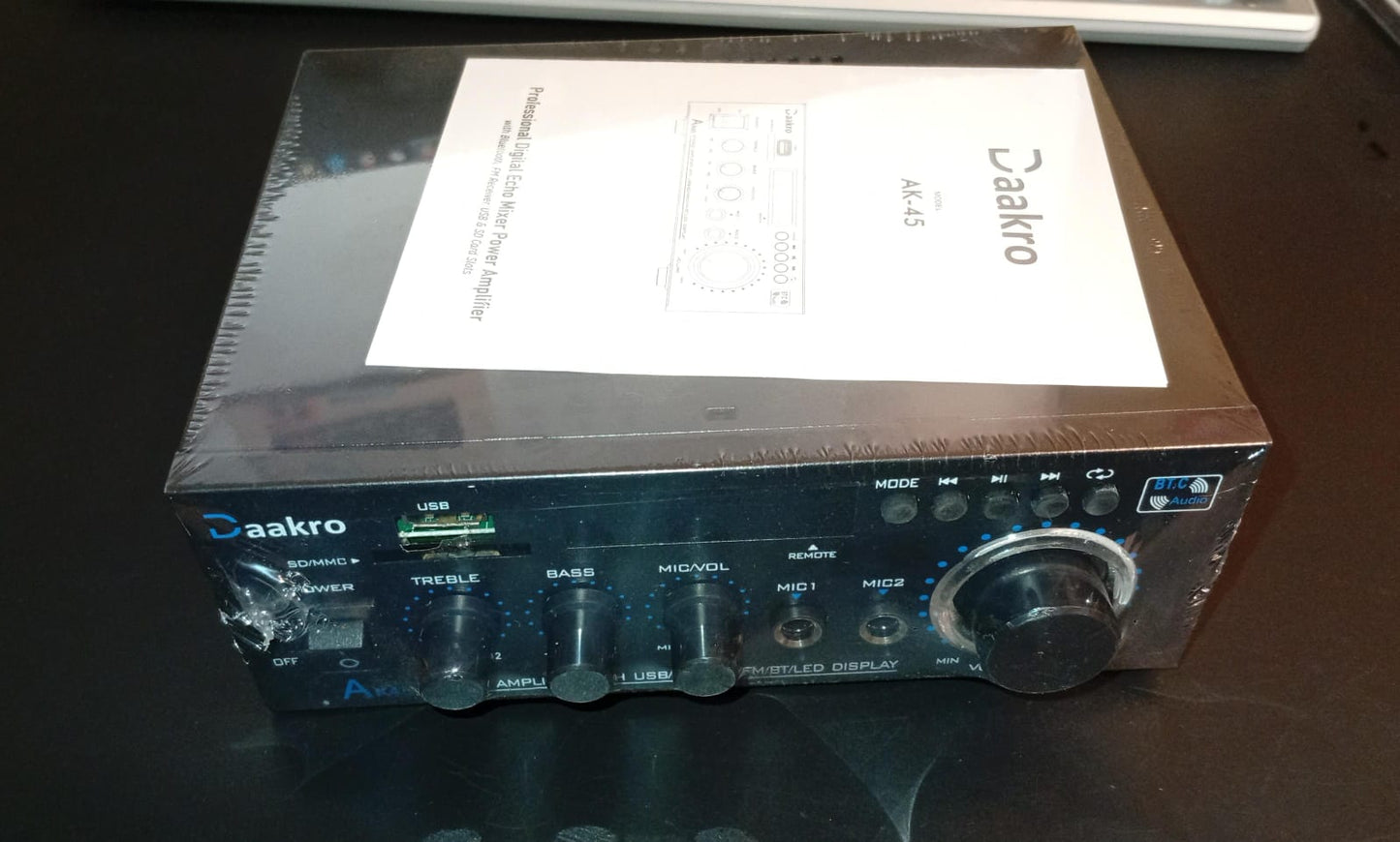 Amplificador de audio estéreo, 300W, Daakro AK45, control remoto.