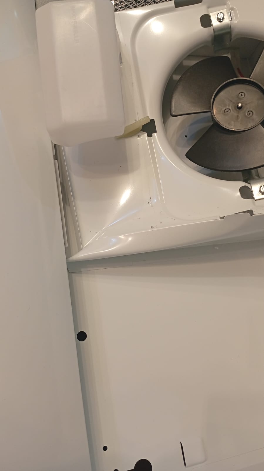 Campana extractora NuTone, RL6200, 24", sin conductos, (DETALLES).