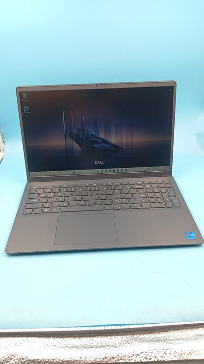 Lap-Top Dell 15 DC15250, 15.6" Intel Core i7-1355U, Visualización táctil *U*