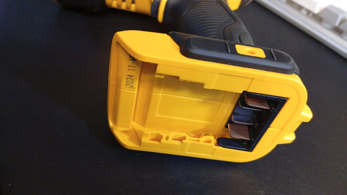 DEWALT Reflector de Luces Led 20V máx., DCL043, (USADO).