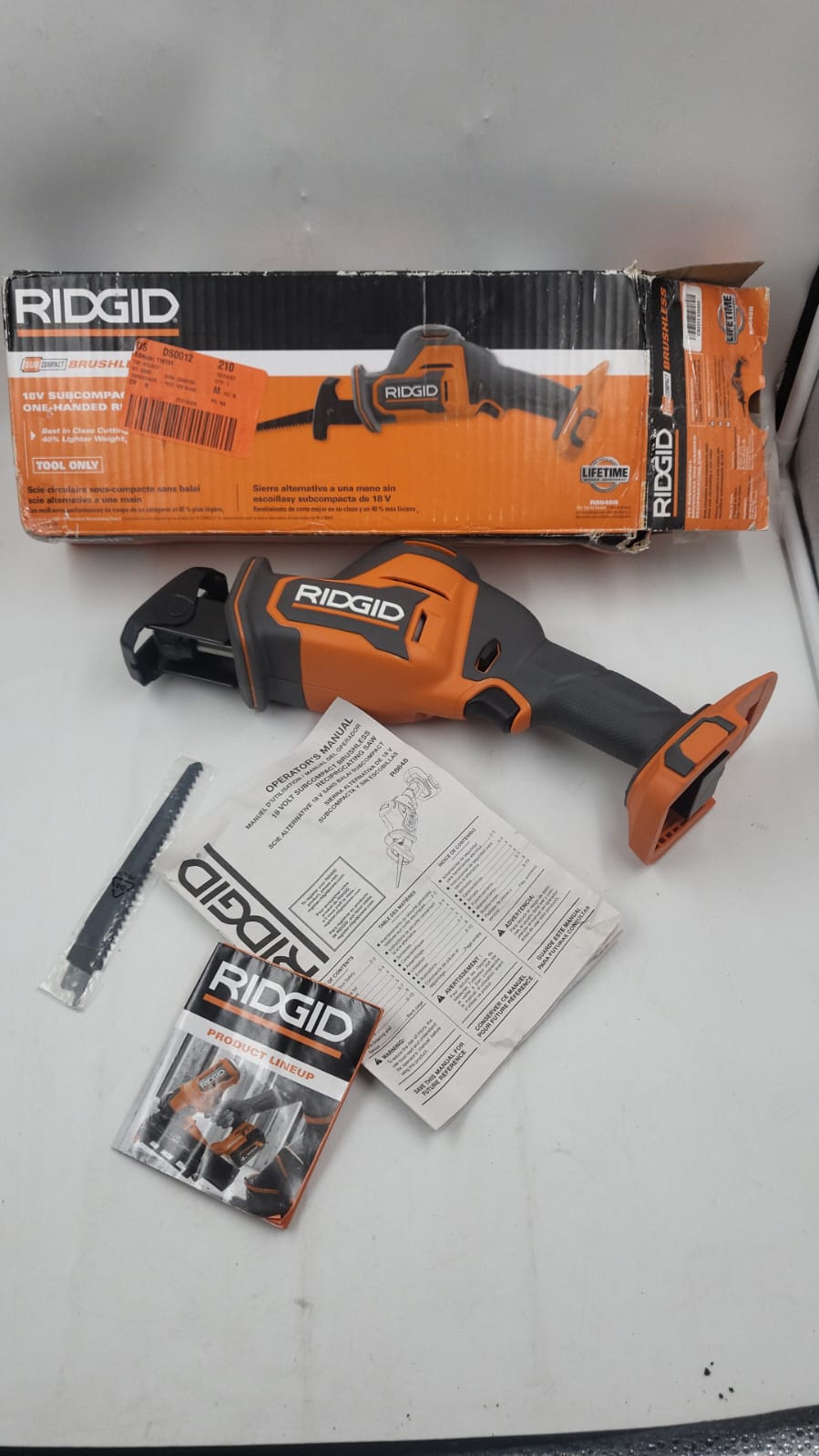 Sierra recíproca inalámbrica sin escobillas de 18V USADO RIDGID