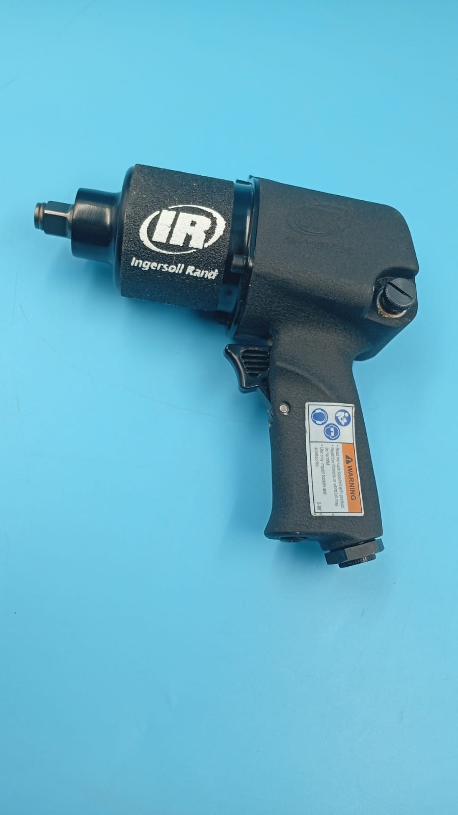 Llave de impacto neumática de 1/2, 625 libras, (DETALLE).