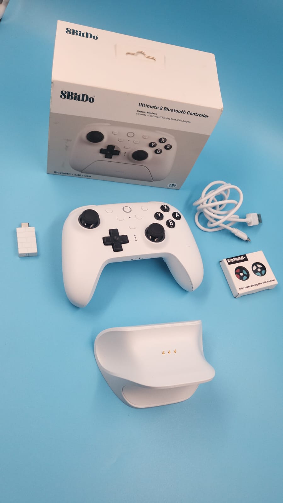 8Bitdo Ultimate 2 Bluetooth Controller for Switch/Switch 2 & Windows PC. USADO