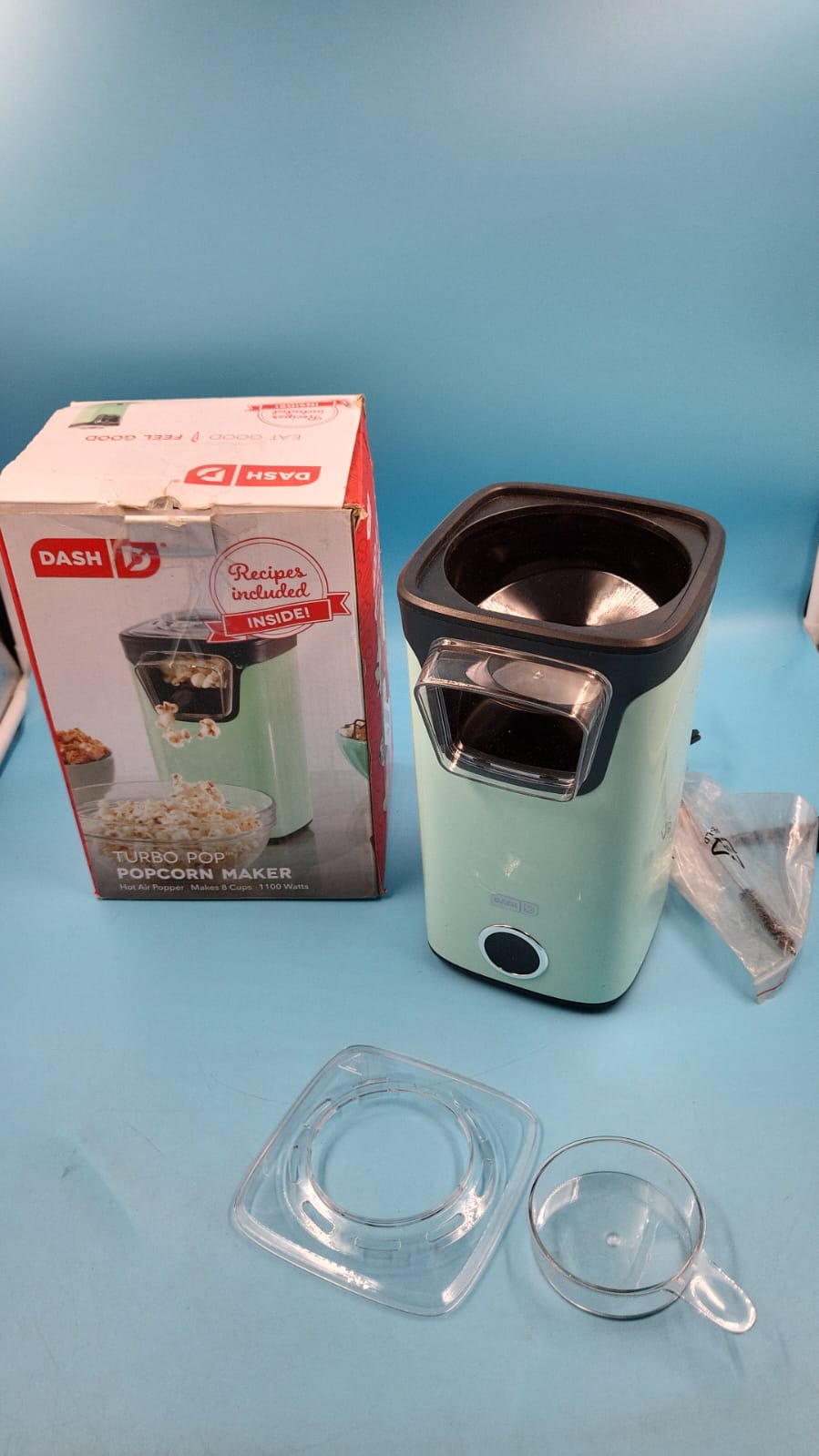 Máquina de palomitas de maíz con taza de medición DASH CAJA ABIERTA