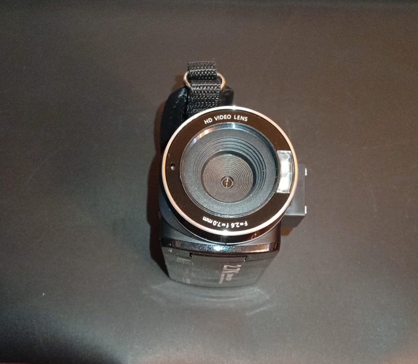 Cámara de video digital 2.7K, 48 MP, zoom digital 16X, panel táctil.