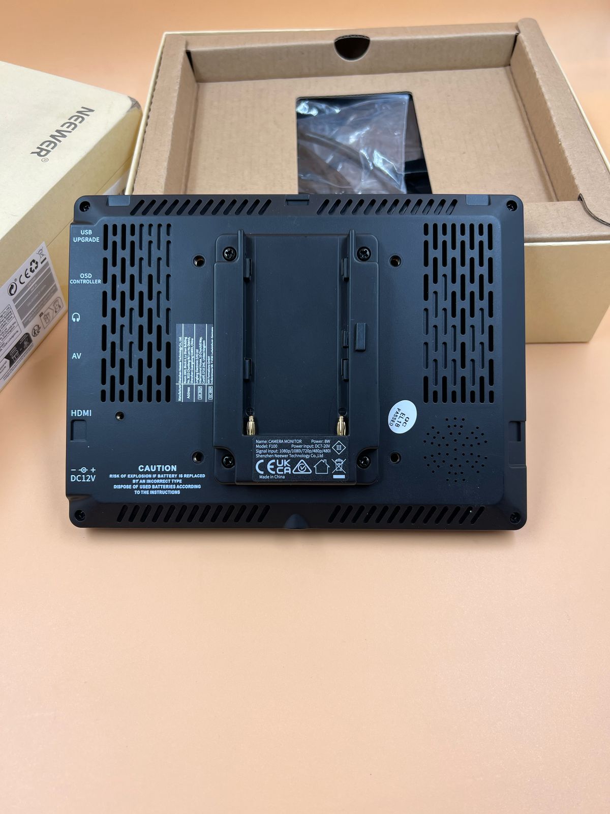 NEEWER F100 Cámara de 7 Pulgadas Monitor (USADO)