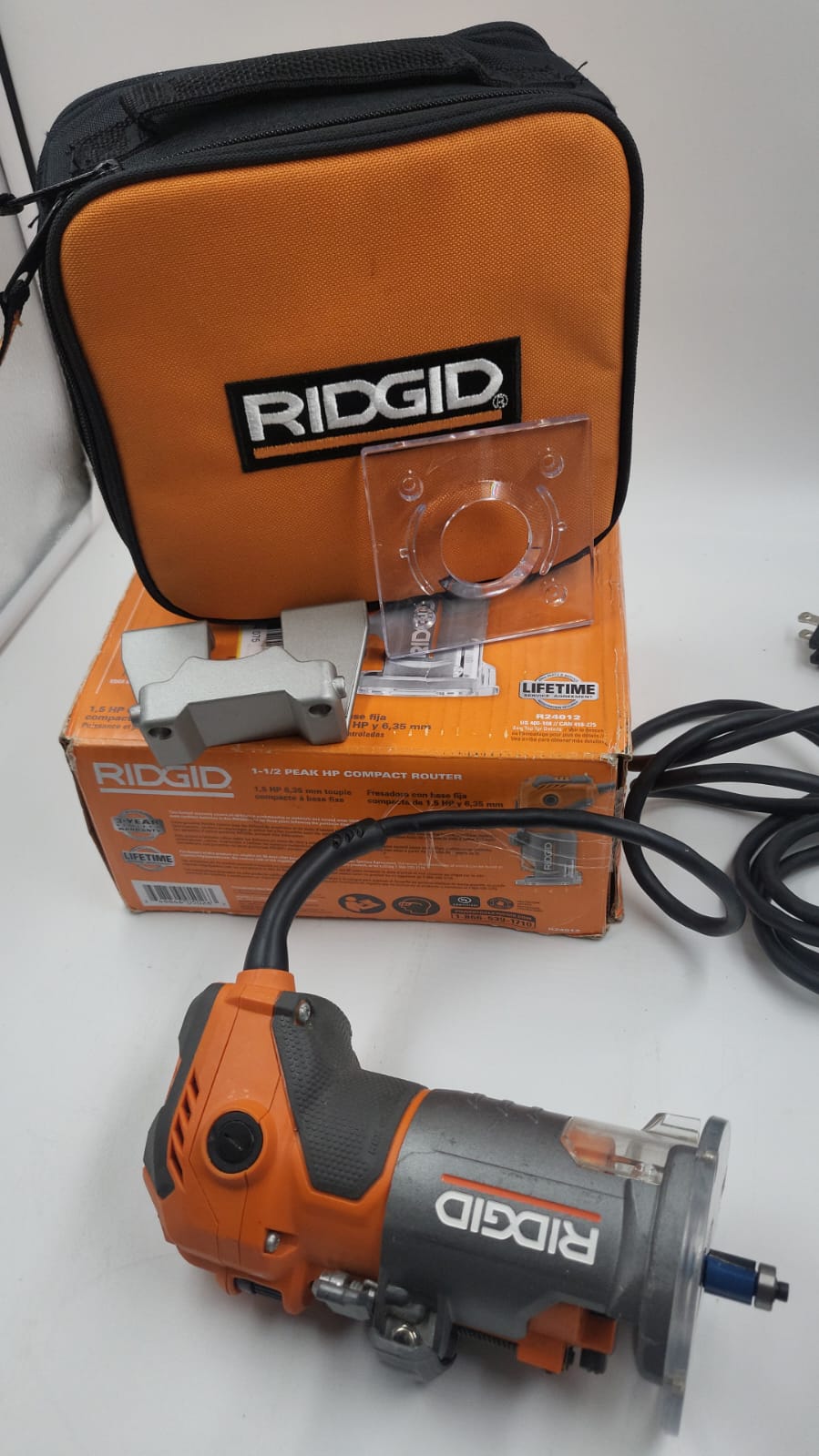 Enrutador compacto con cable 5.5 Amp USADO RIDGID  R24012