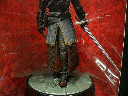 Dark Horse Deluxe The Witcher 3: Wild Hunt: Geralt Grandmaster Ursine Figura