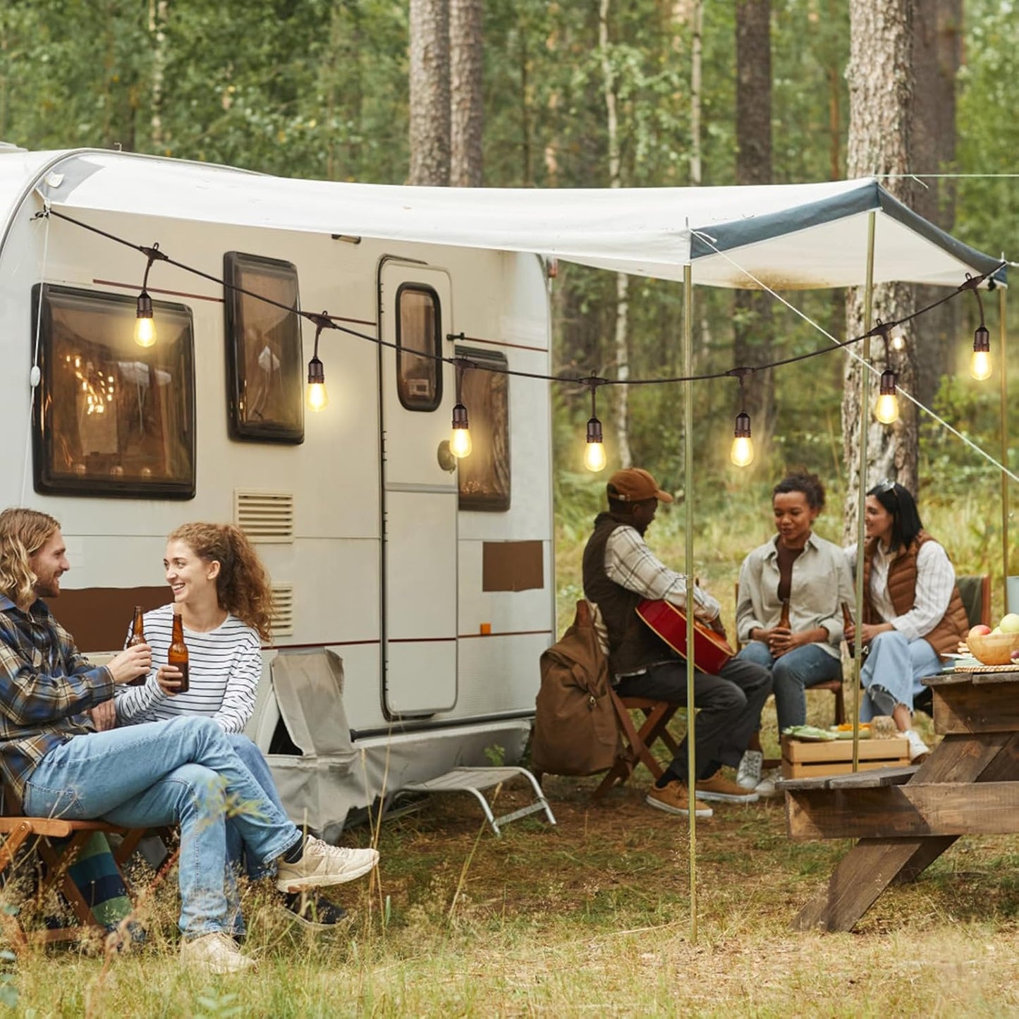 Cadena de luces para exteriores de 96 pies (2 x 48) (USADA).