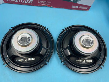 Altavoz Coaxial De 2 Vías Pioneer TS-G1620F de 6-1/2", 300 W MÁX