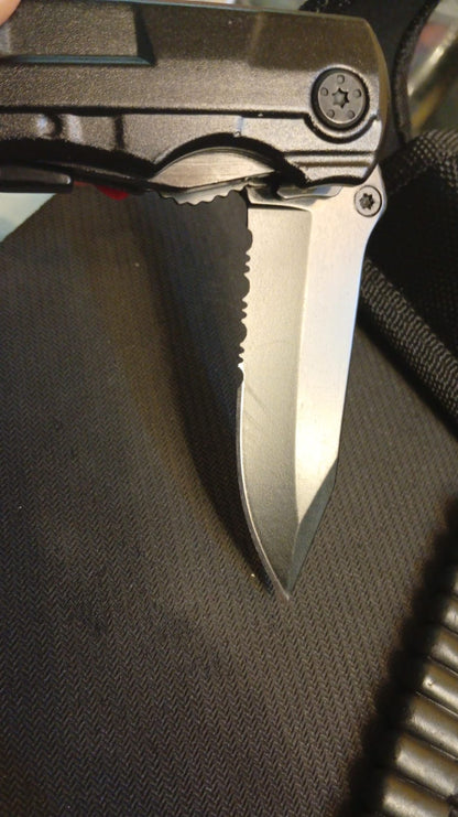Cuchillo de bolsillo, multiherramienta, con destornilladores.(USADO)