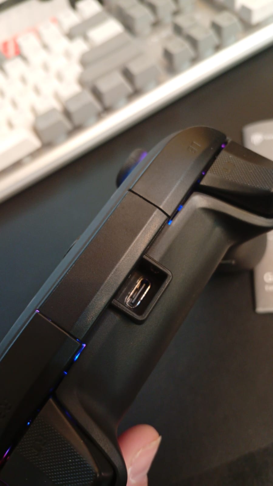 Controlador inalámbrico Bluetooth, para PC, iluminación RGB (USADO).