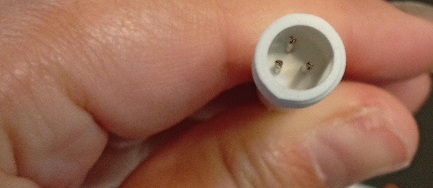 Amico, Paquete de 24 lámparas, empotrables, ultrafinas, 4".