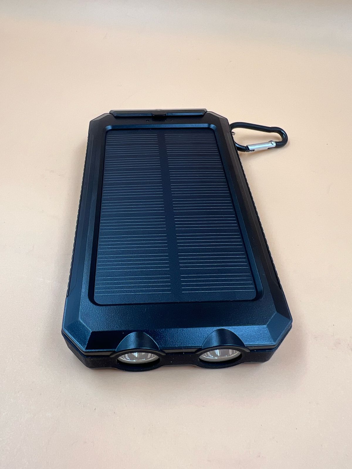 Banco de energía solar portátil de 36800 mAh
