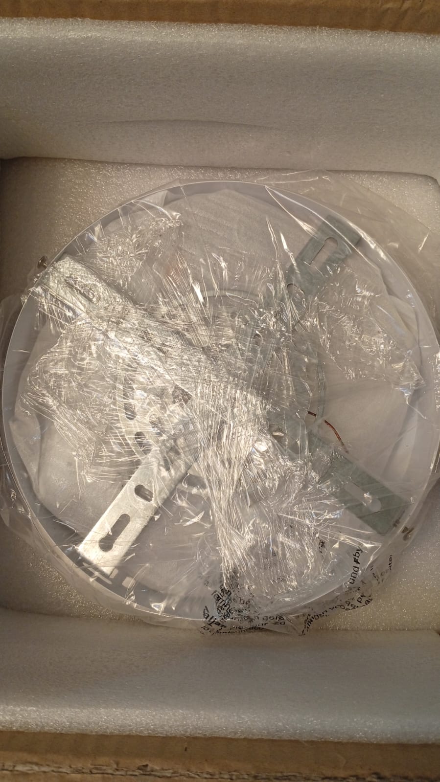 Lámpara de techo LED Garwarm, 60 W, regulable, color negro.