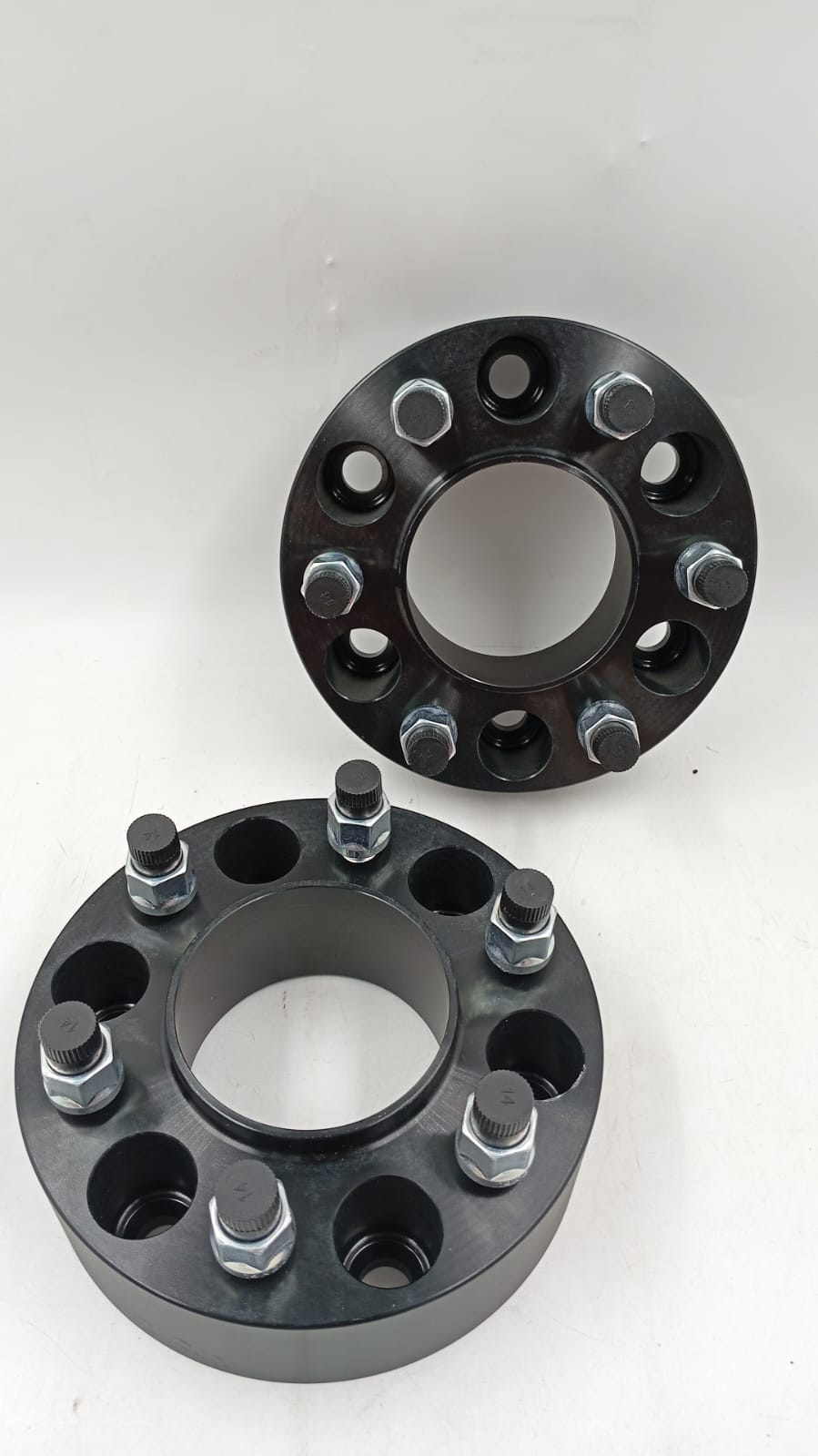 Par de espaciadores de 6 birlos, 2", 6.8" diam. 5.5 int.