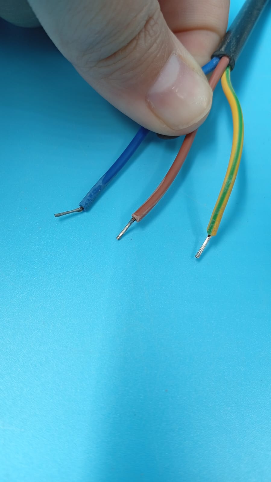 Luz de inundación LED, RGB de 50 W, control remoto, (DETALLE).