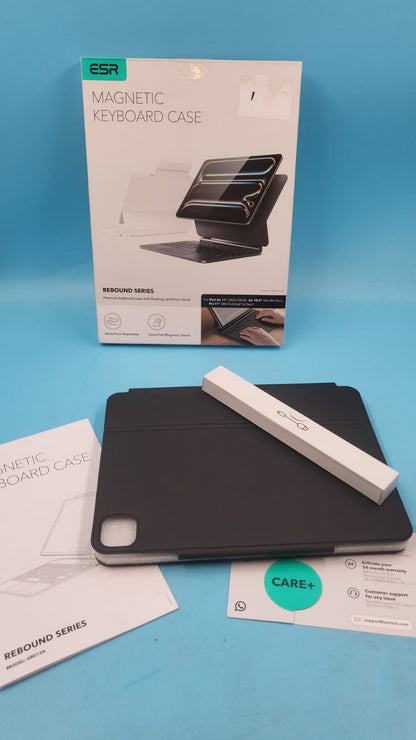Funda Con Teclado ESR Para iPad Air 11 M3 Magnética Caja Abierta