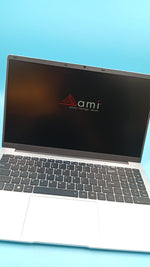 Lap-Top de 15.6", 8 GB de RAM, 256 GB de SSD, comp. Windows 11.