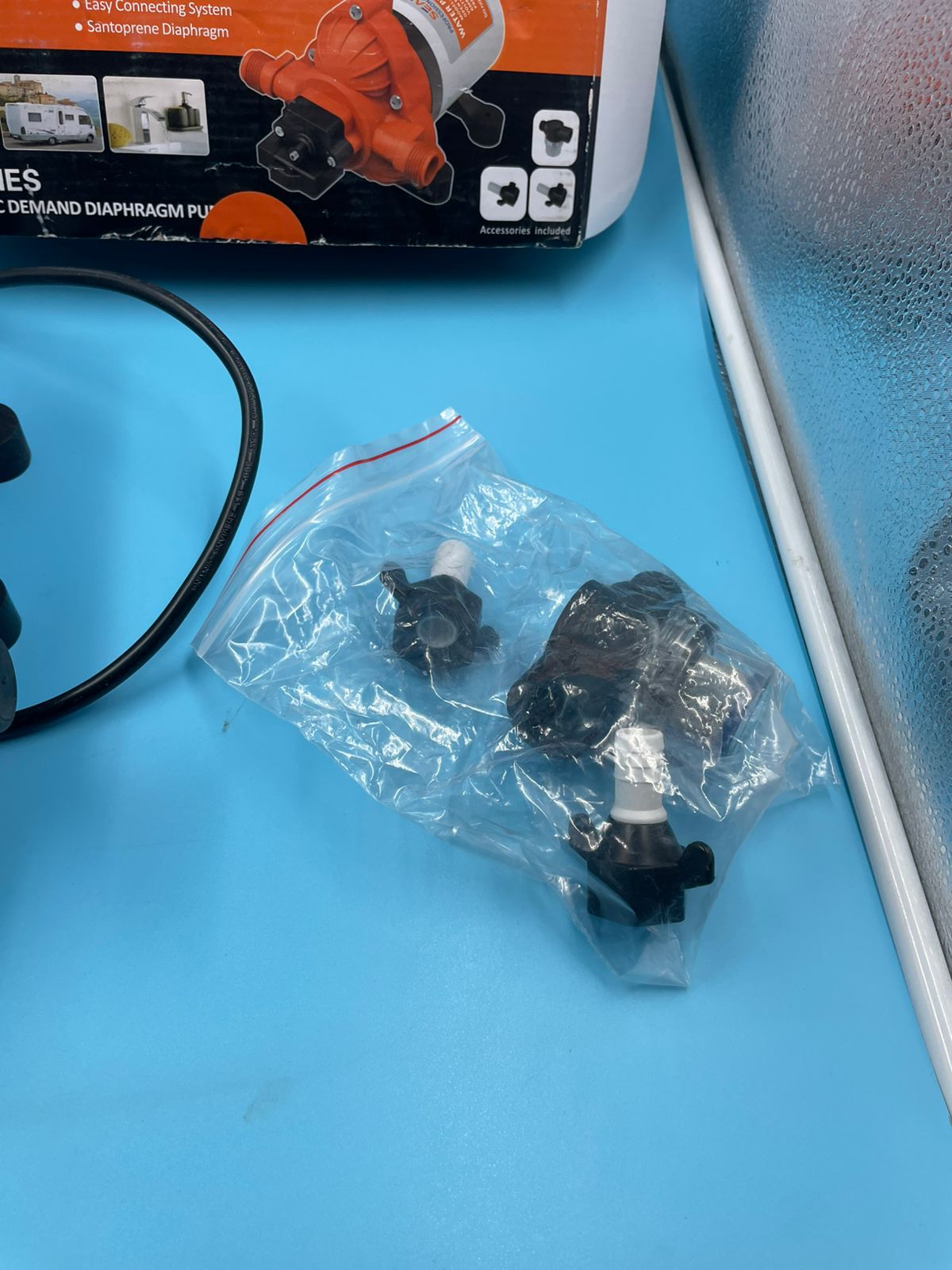 SEAFLO - Bomba de presión de agua de la serie 33 – 115 V CA.