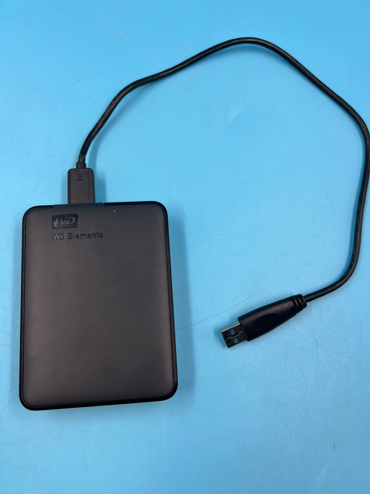 Disco duro externo portátil WD Elements de 6 TB USB 3.0 (USADO)