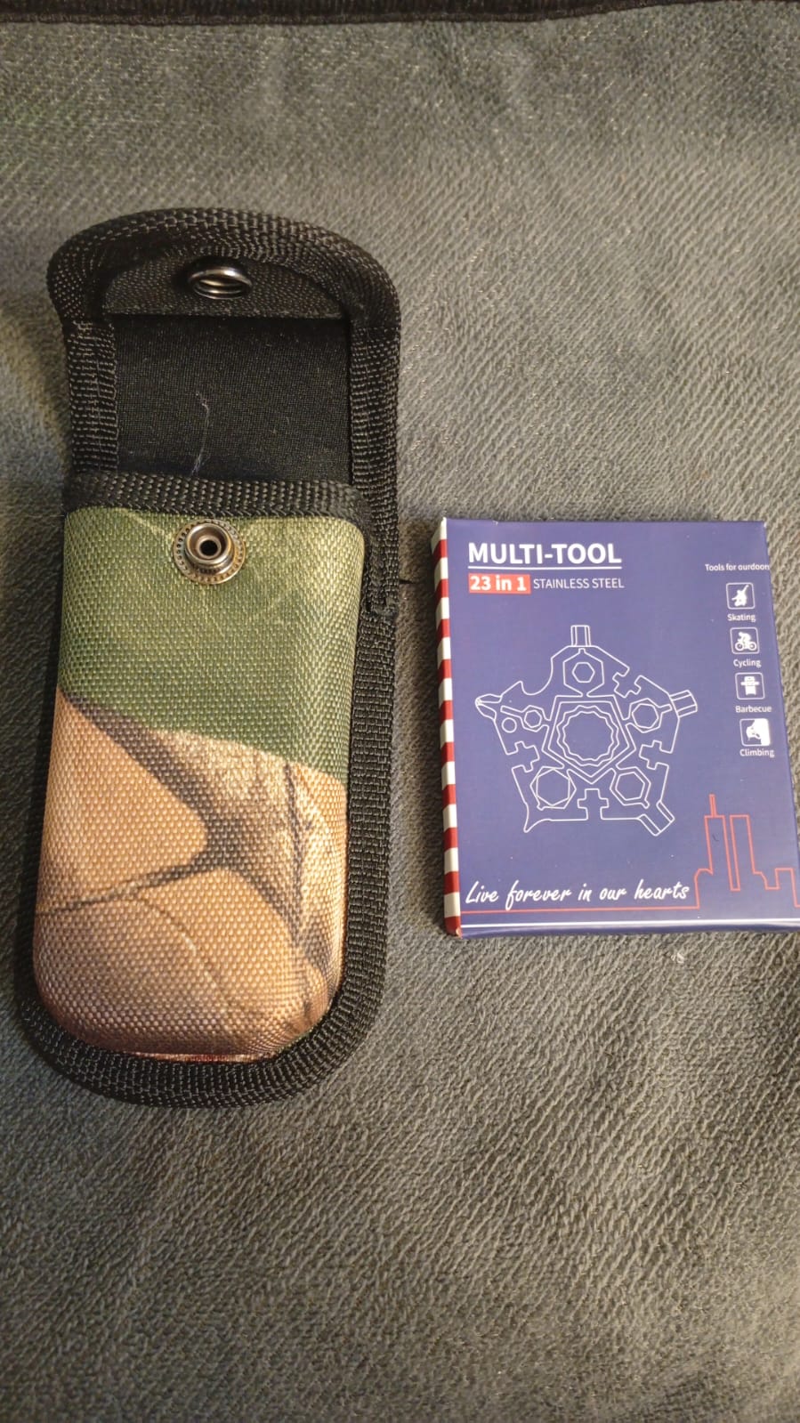 Herramienta Multifuncional Plegable EDC 14, Con estuche.