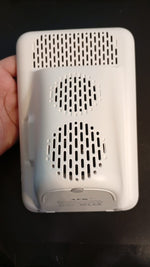 Estación, carga inalámbrica, altavoz Bluetooth, reloj despertador.