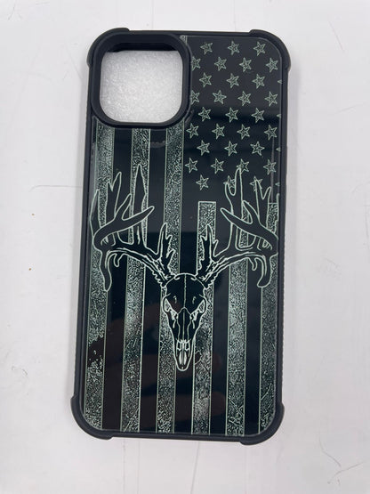 Funda compatible con iPhone 14/13, diseño con patrón de parachoques trasero.