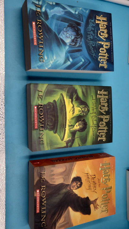 Harry Potter Libros The Complete Series (Volumes 1-7) Ingles USADO