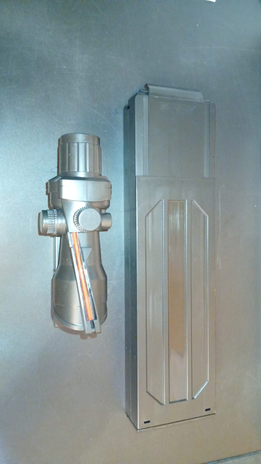 Pistola eléctrica de juguete, balas blandas de alta velocidad. (USADO).