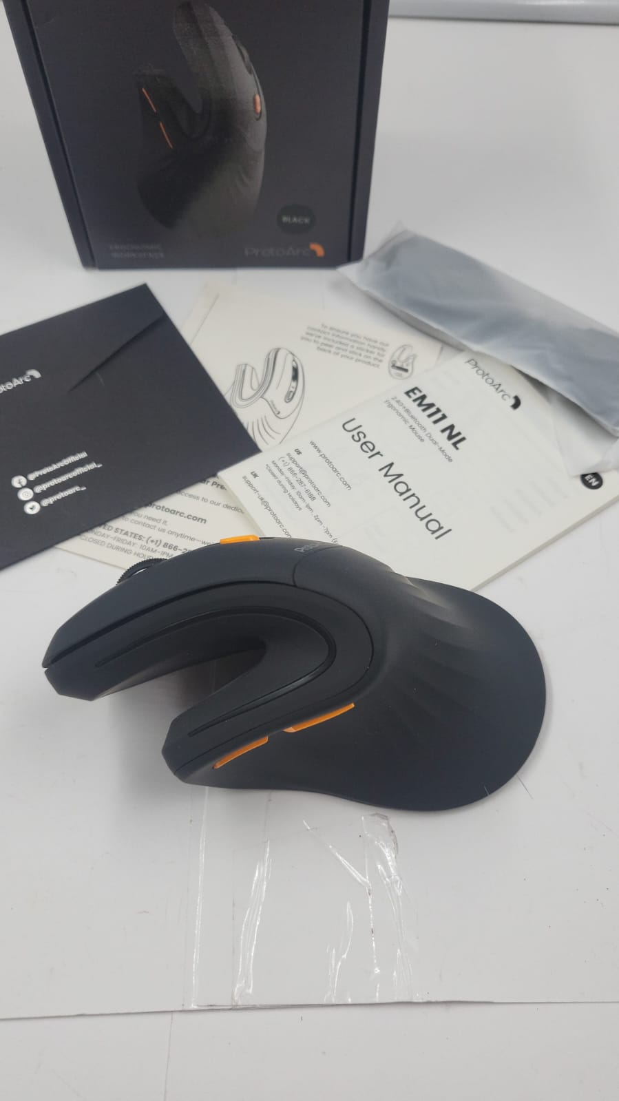 Mouse ergonómico EM11 NL inalámbrico recargable con Bluetooth,ProtoArc