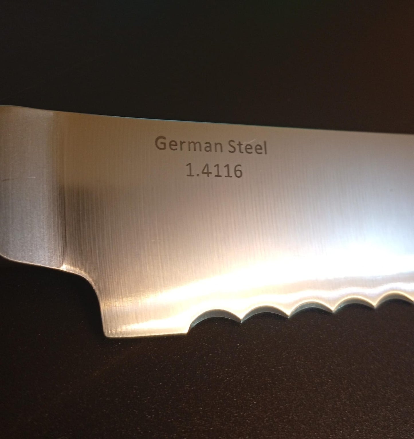 Cuchillo de cocina para pan, de 8", BABISH.(NO CAJA ORIGINAL)