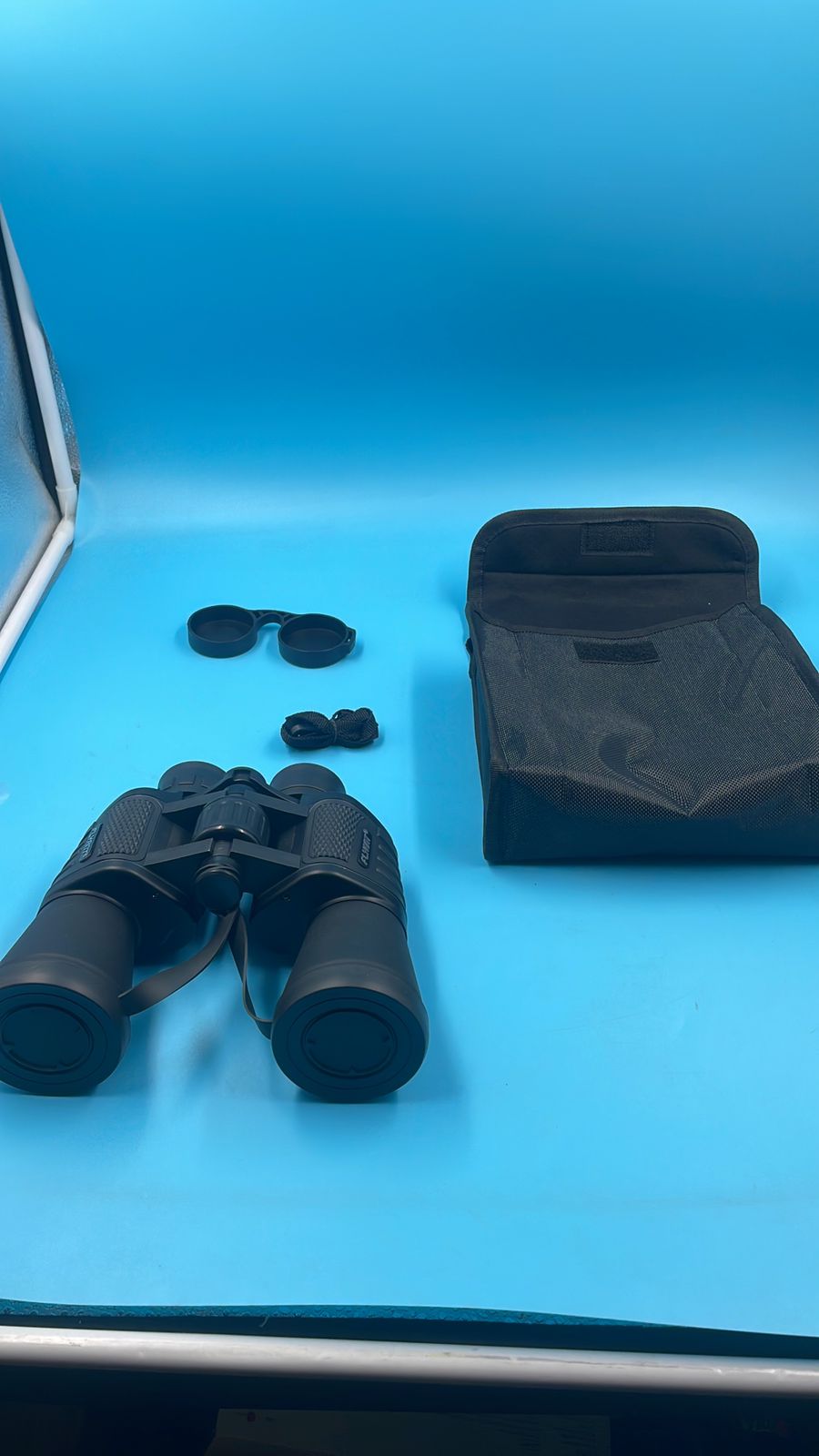 binoculares compactos impermeables,con visión de poca luz.
