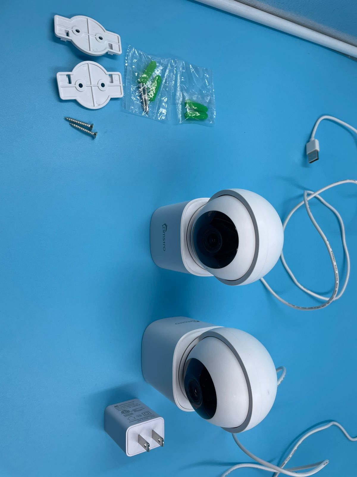 CAMSTRO - Cámaras de seguridad 3K para interiores.2 PACK (USADAS).