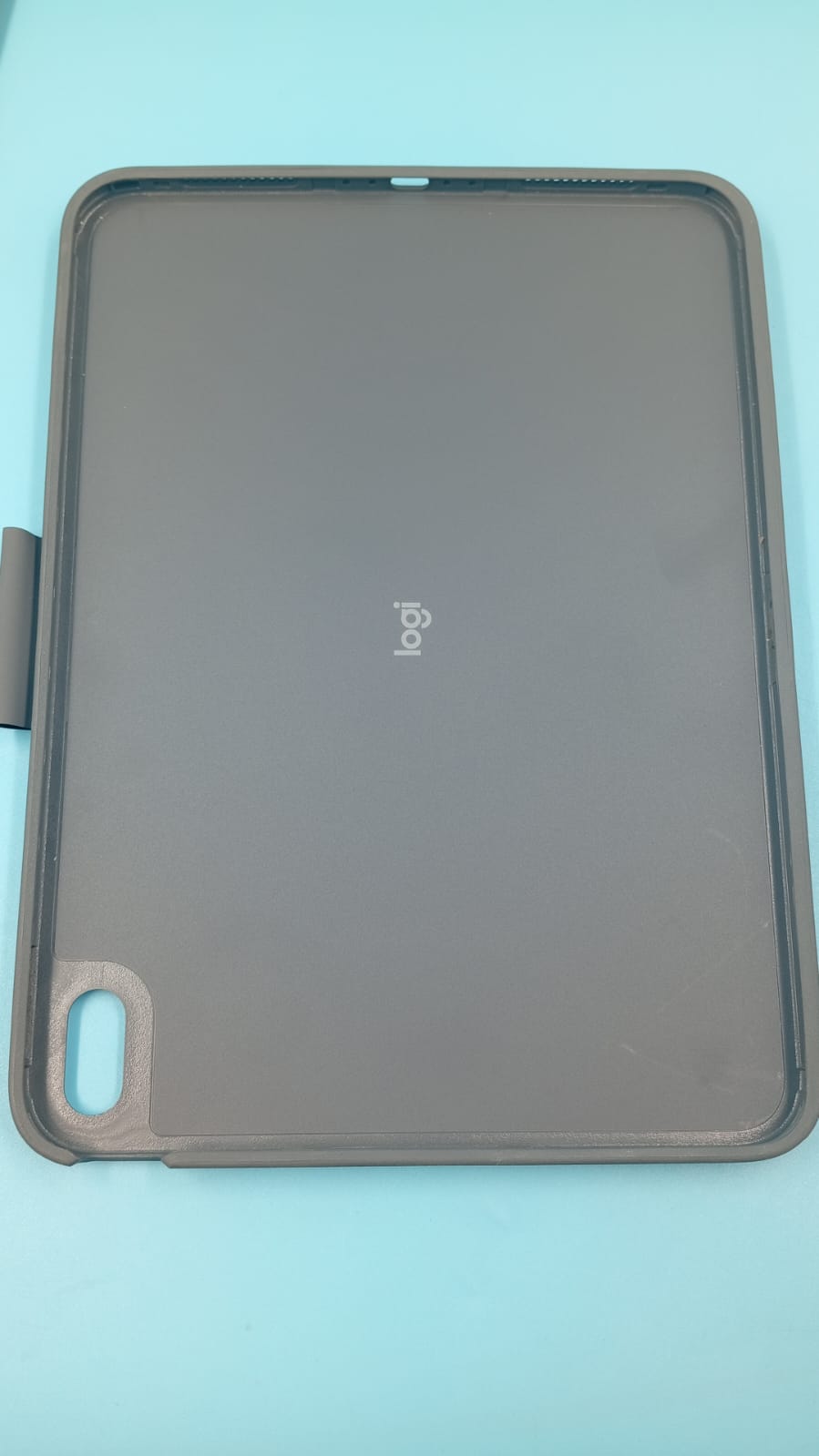 Funda c/teclado extraíble para iPad 10.° gen, Logitech Combo Touch.