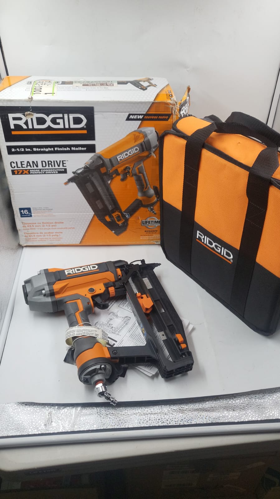 Clavadora neumática de acabado recto USADO RIDGID