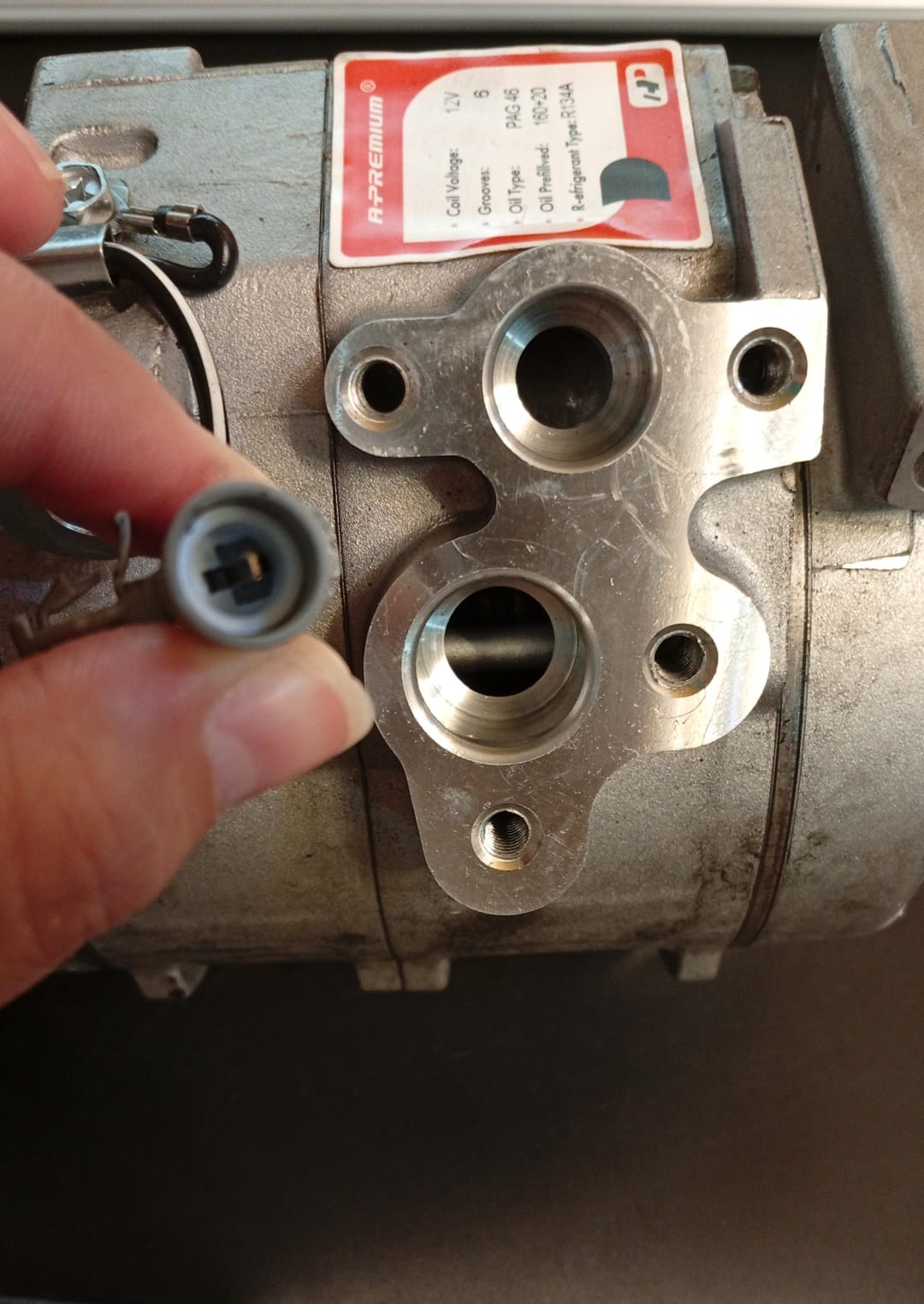 Compresor de aire acondicionado, Toyota Sienna, 04-06-(USADO).