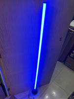 Lámpara de pie inteligente RGB de esquina con control remoto