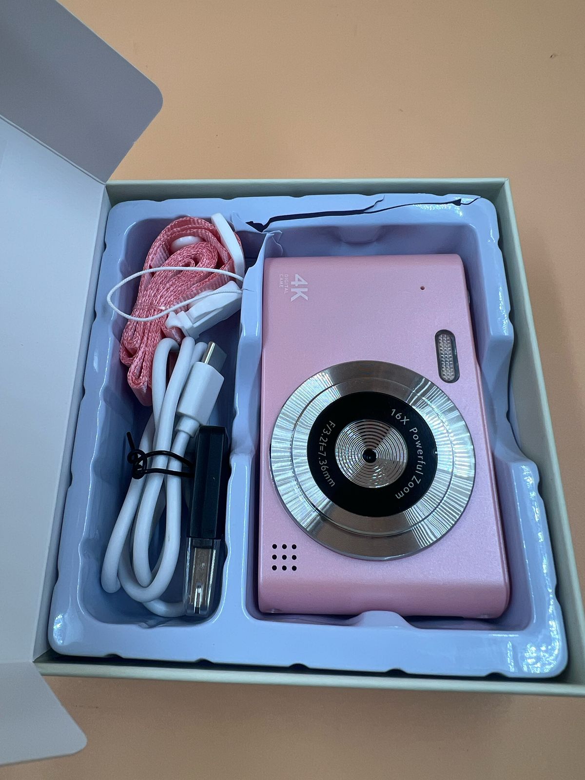 Cámara digital compacta 4K 48 MP con pantalla