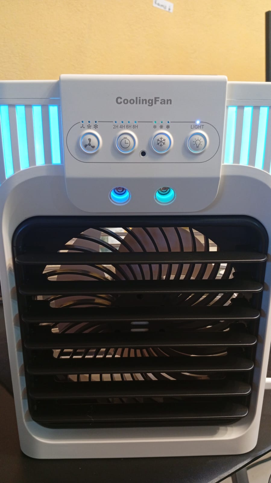 Aire portátil, 3 velocidades, 3 ajustes de niebla, tanque agua (USADO).