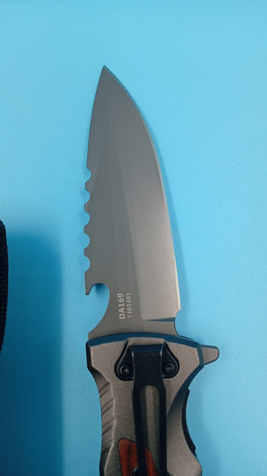 Cuchillo plegable de bolsillo, cortador de cinturón, rompe vidrios. (USADO)