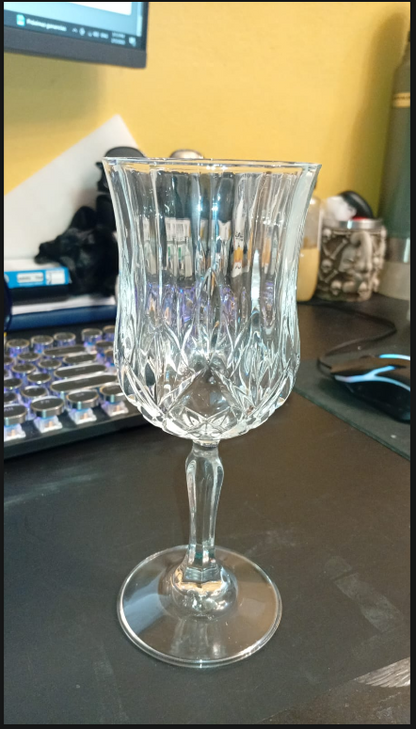Juego de 12 copas de cristal cortado, para vino de 7.75 oz.(DETALLE)