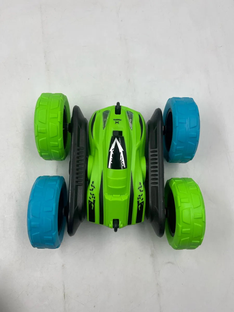 Auto a control remoto, de doble cara giratoria de 360°.