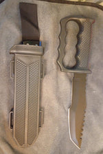 Cuchillo de hoja fija con vaina táctica, iniciador de fuego, rompe vidrio.