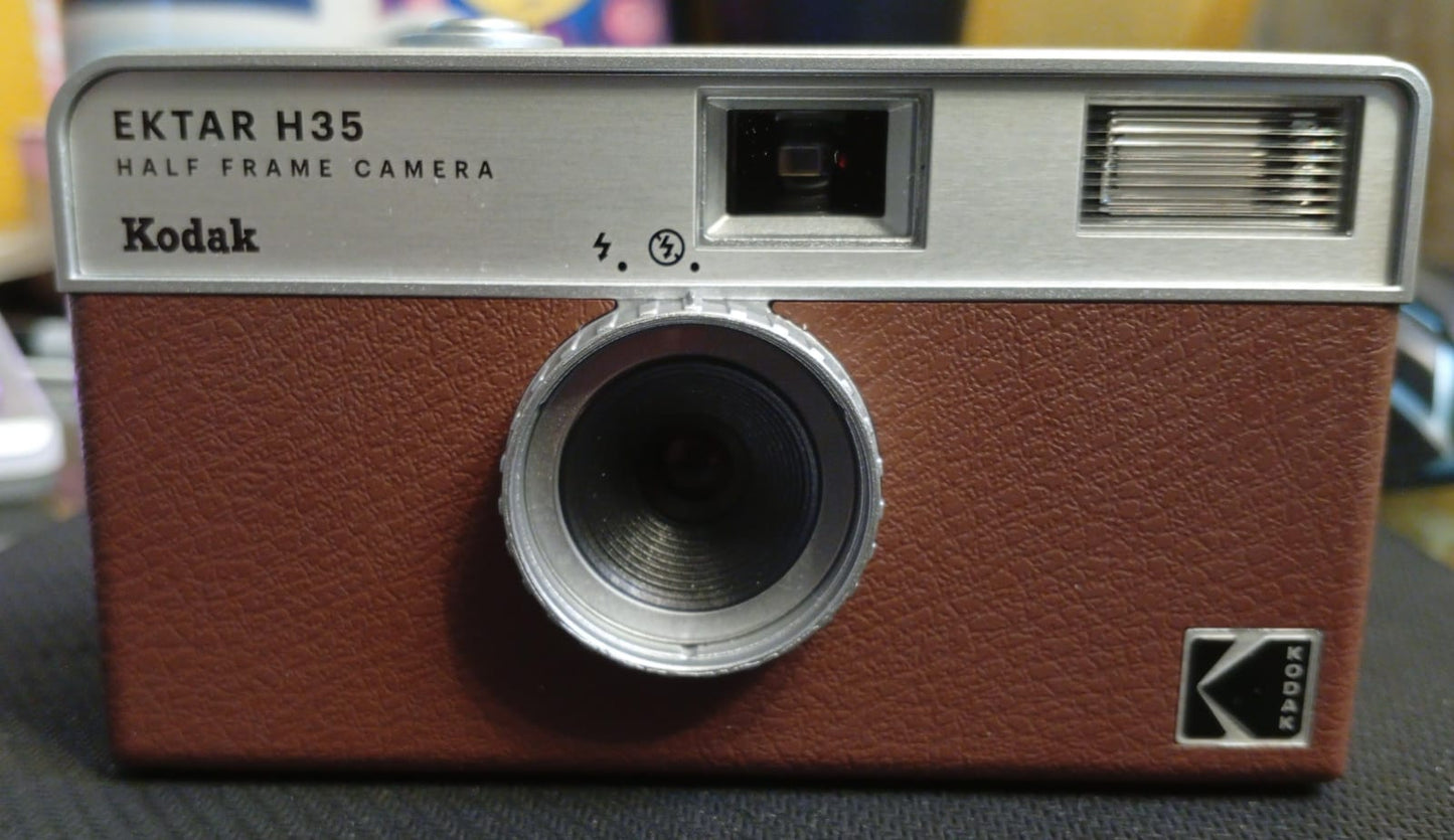 KODAK Cámara de película Ektar H35, Enfoque automático.