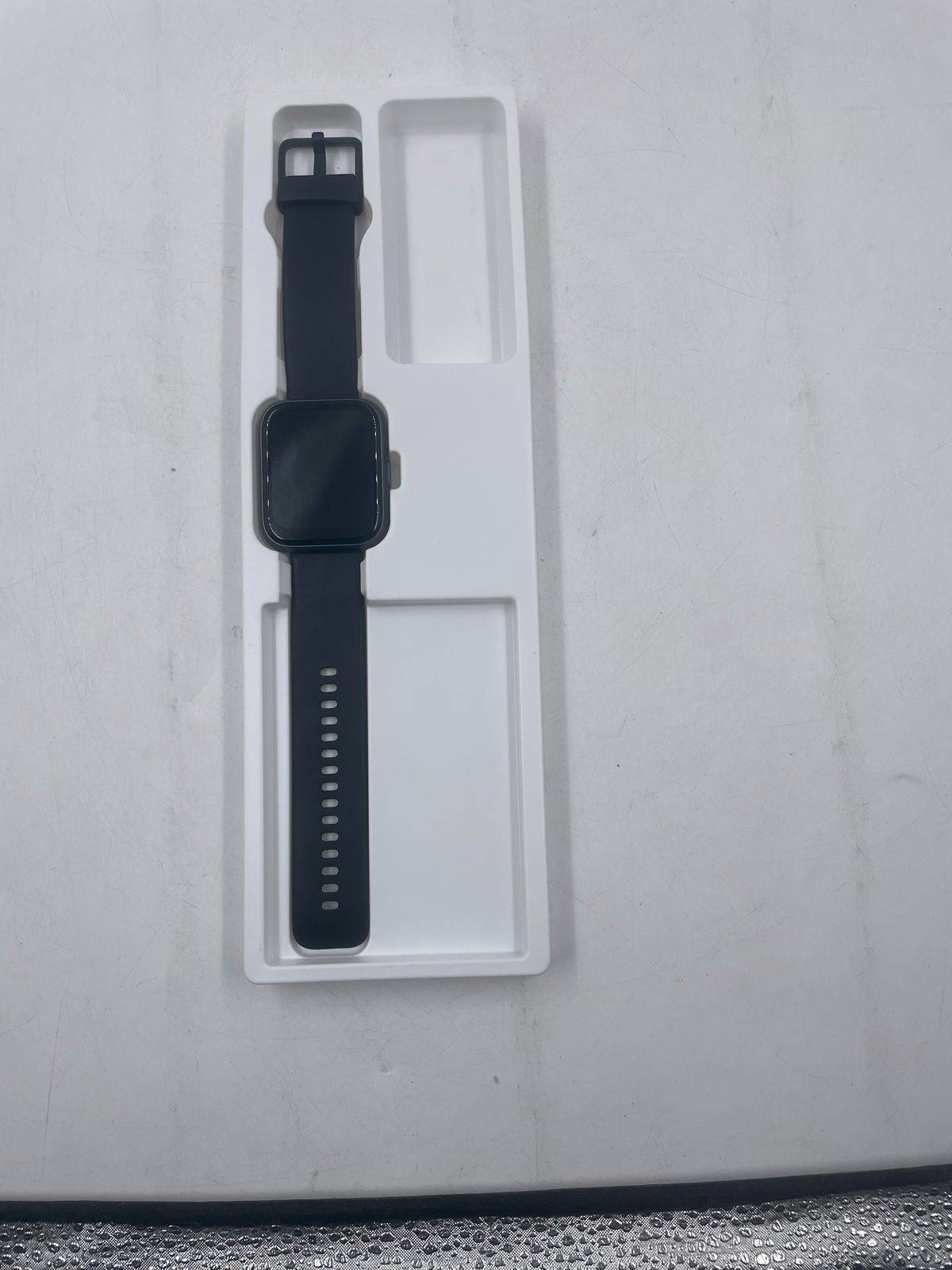 Reloj inteligente , Alexa integrado, rastreador de fitness con 60 modos deportivos. (USADO)